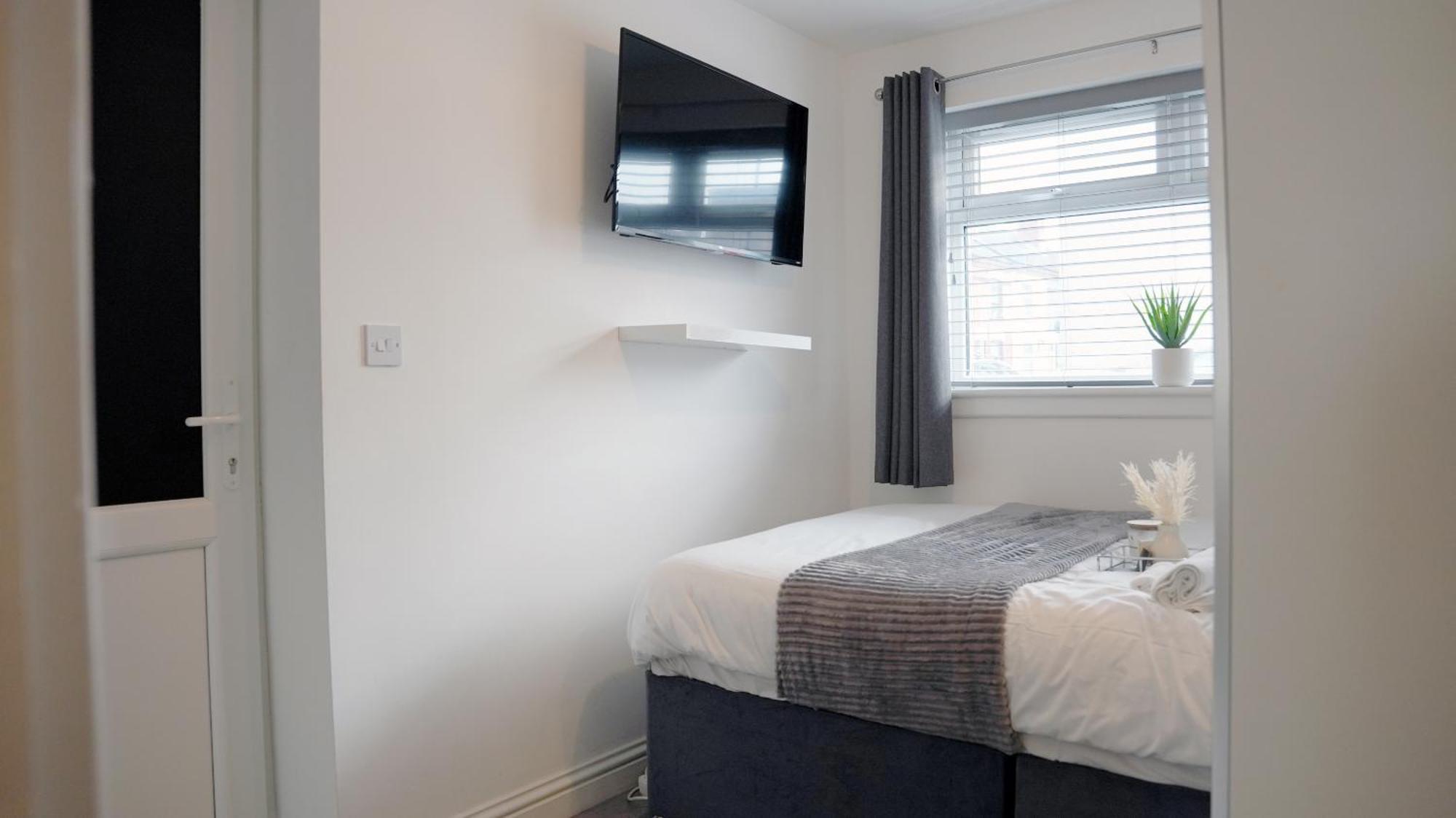 City Centre House, Parking With Ev, Free Wifi, Netflix Coventry Exterior photo