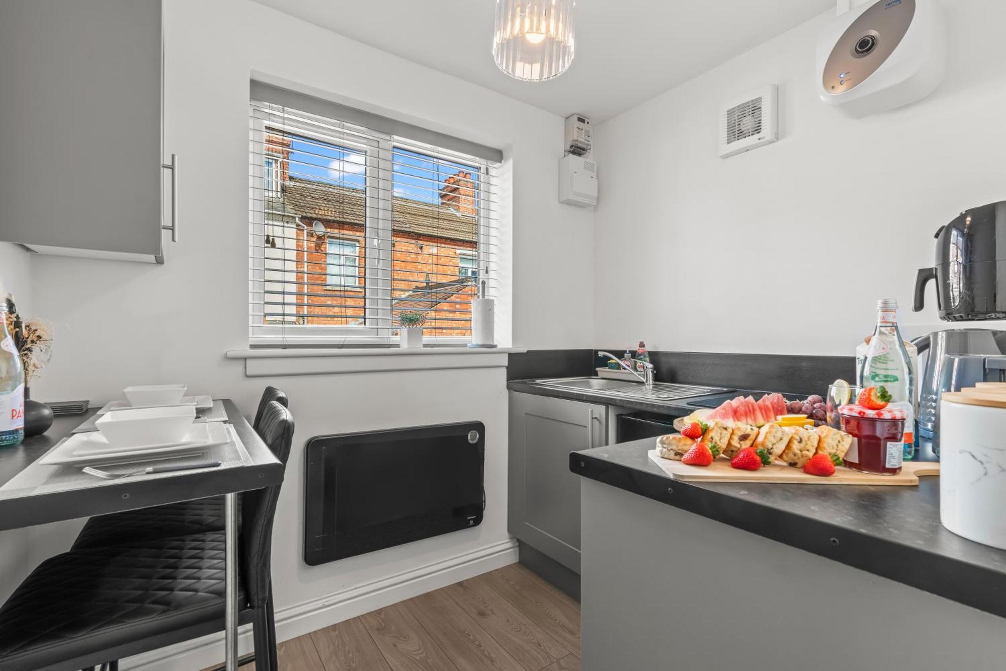 City Centre House, Parking With Ev, Free Wifi, Netflix Coventry Exterior photo